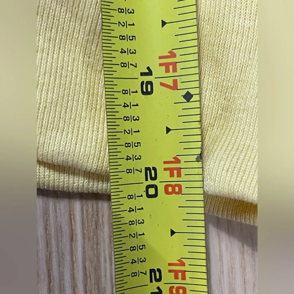 Vintage 1997 Fruit Of The Loom Pale Yellow Sweatshirt‎ 10/12